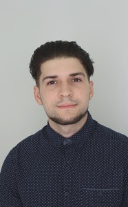 A profesional headshot of site creator